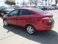 Ruby Red - Fiesta SE Sedan Photo No. 3