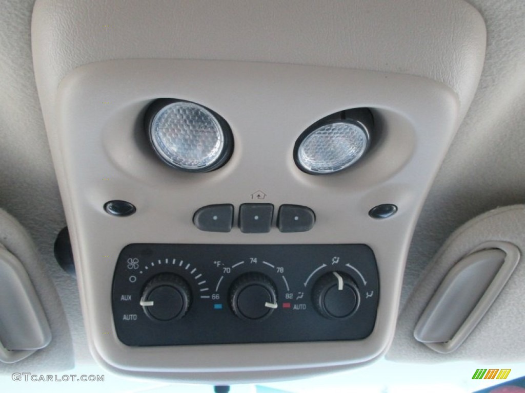 2003 Tahoe LT 4x4 - Light Pewter Metallic / Tan/Neutral photo #19