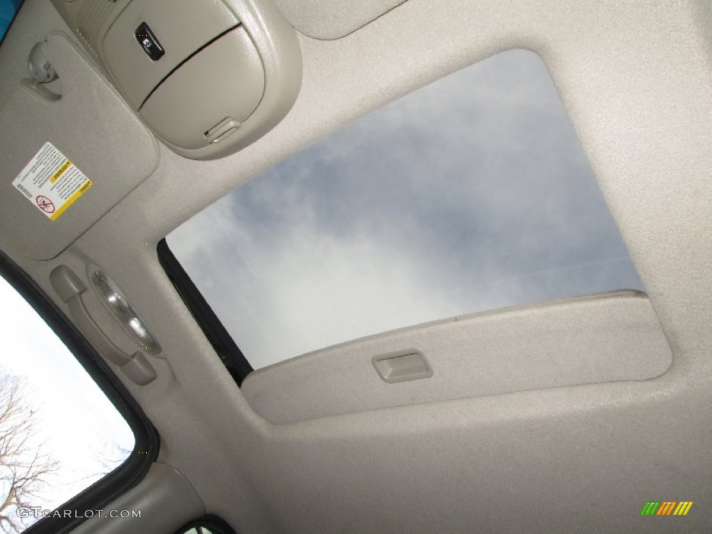 2004 Envoy SLT 4x4 - Silver Green Metallic / Medium Pewter photo #19