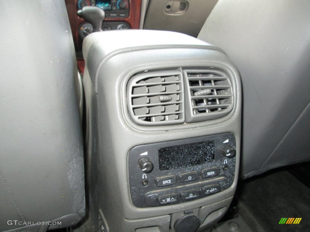 2004 Envoy SLT 4x4 - Silver Green Metallic / Medium Pewter photo #25
