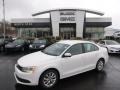 Candy White - Jetta SE Sedan Photo No. 1