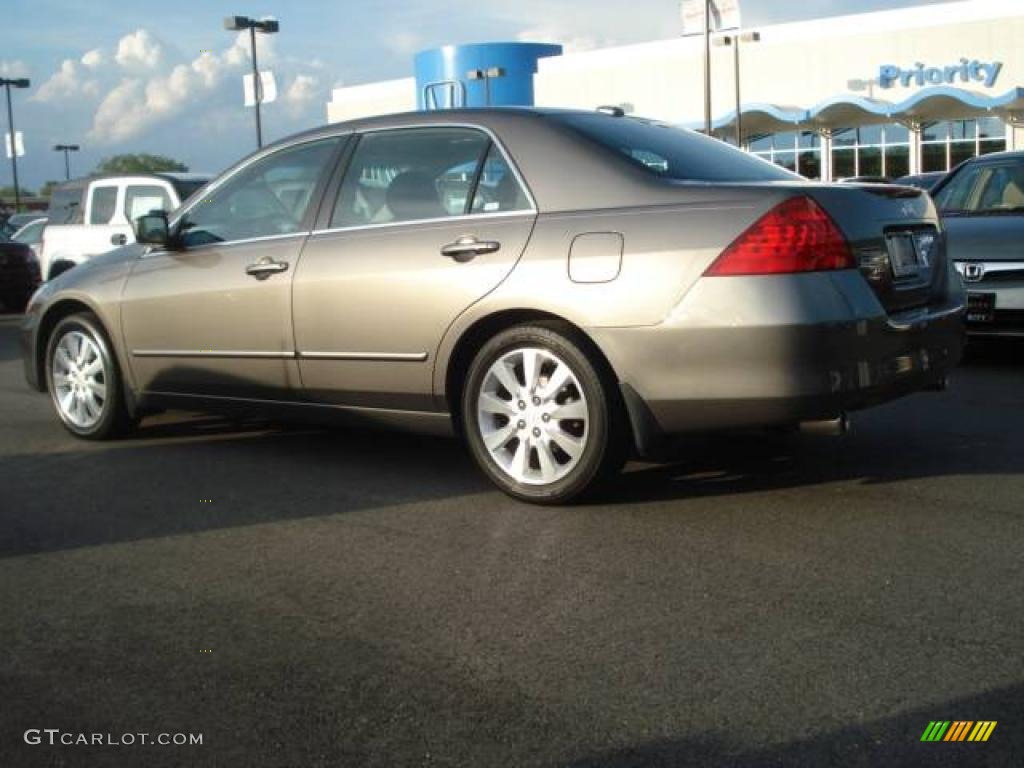 2006 Accord EX-L V6 Sedan - Carbon Bronze Pearl / Black photo #3