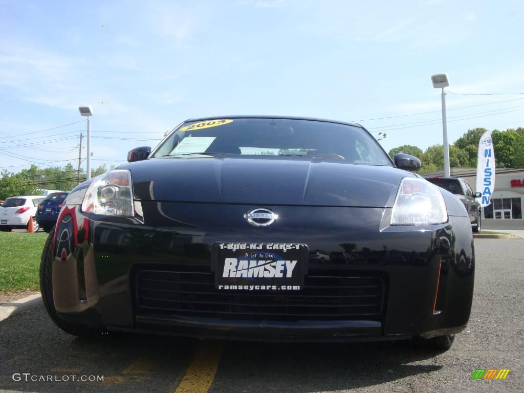 2005 350Z Touring Coupe - Super Black / Charcoal photo #1