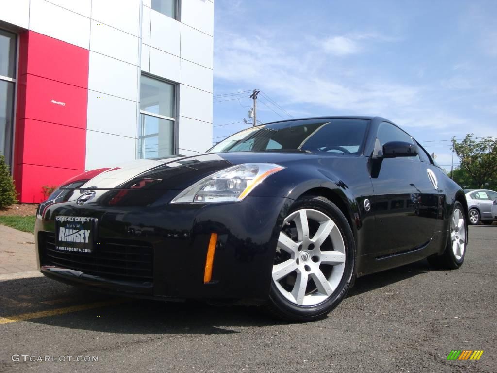 2005 350Z Touring Coupe - Super Black / Charcoal photo #2