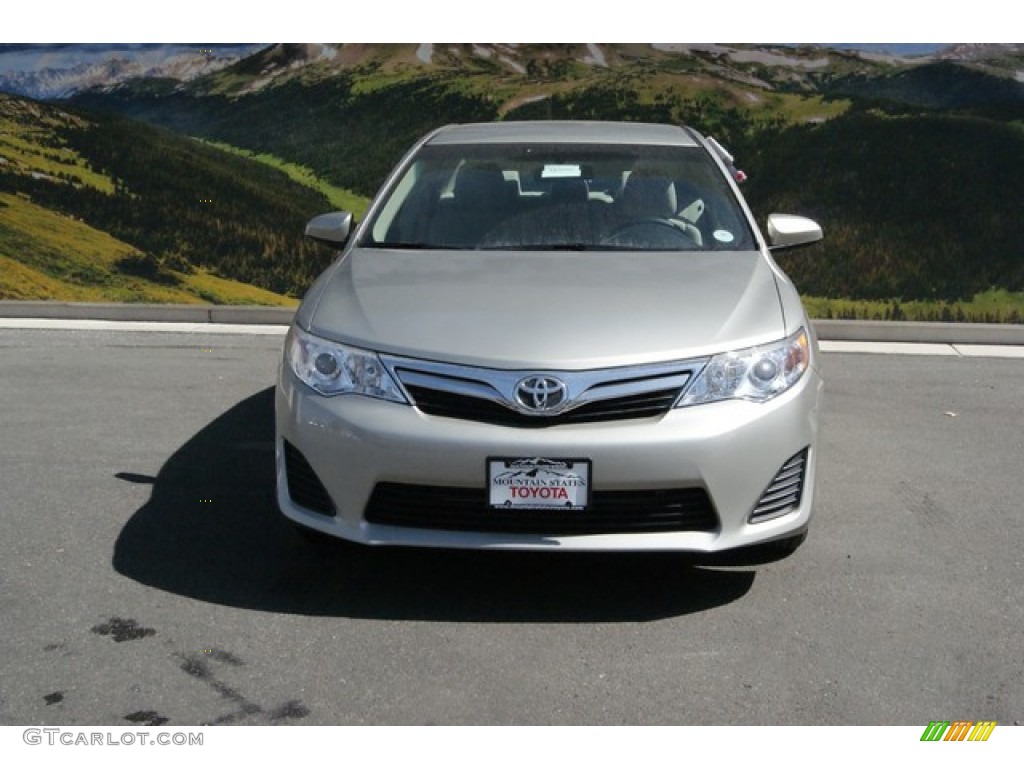 2014 Camry LE - Champagne Mica / Ivory photo #2