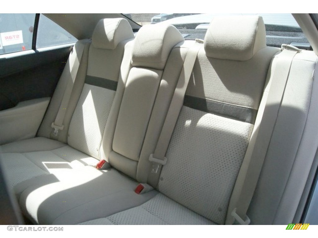 2014 Camry LE - Champagne Mica / Ivory photo #6