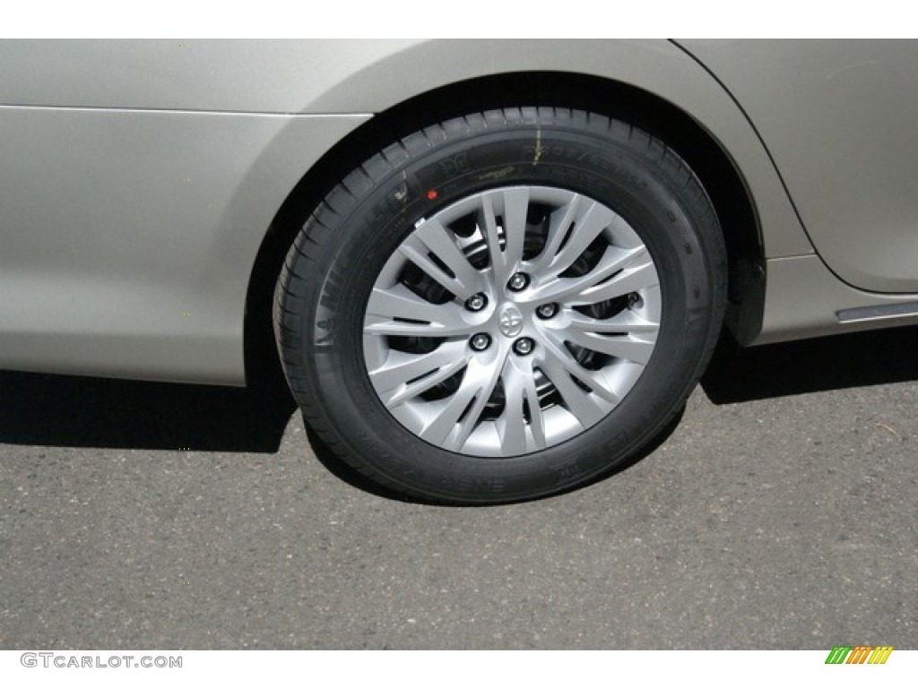 2014 Camry LE - Champagne Mica / Ivory photo #8