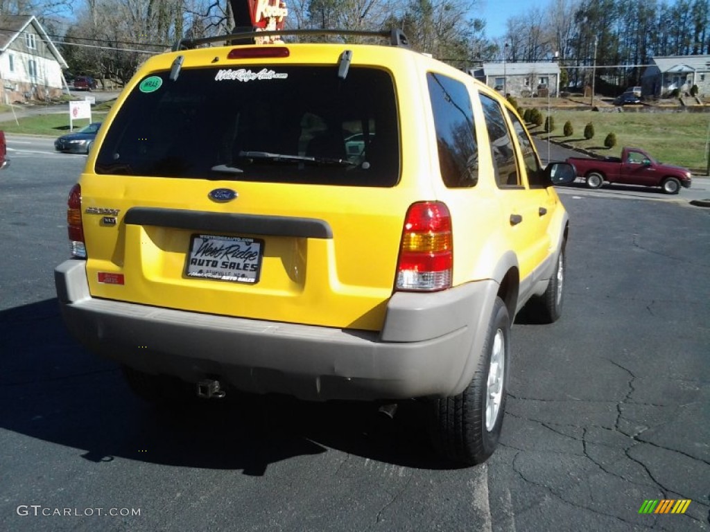 2002 Escape XLT V6 4WD - Chrome Yellow / Medium Graphite photo #9