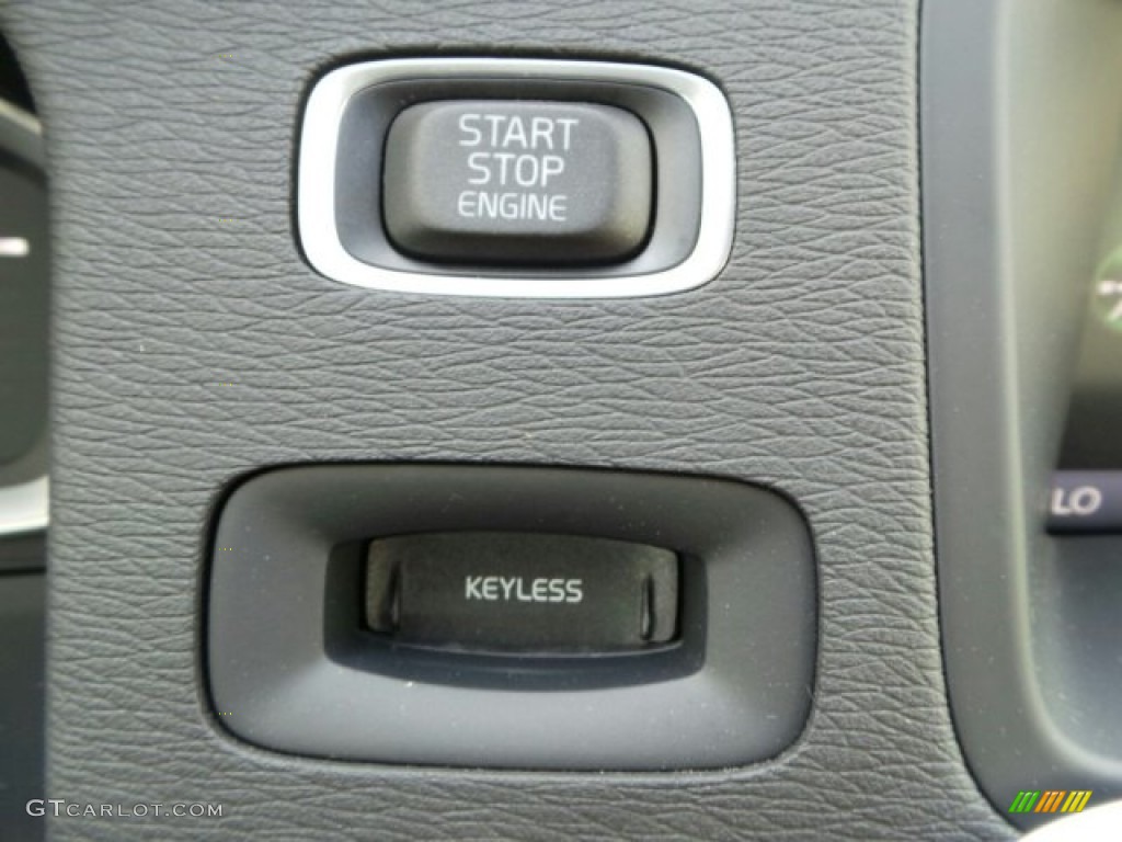2015 Volvo S60 T5 Drive-E Controls Photo #91759295