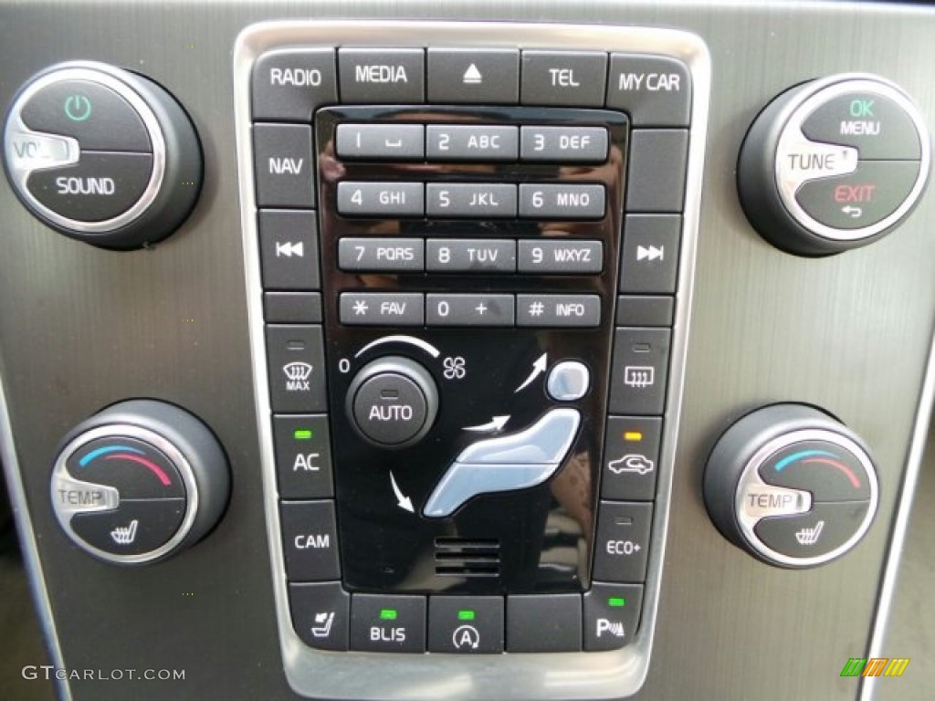 2015 Volvo S60 T5 Drive-E Controls Photo #91759358