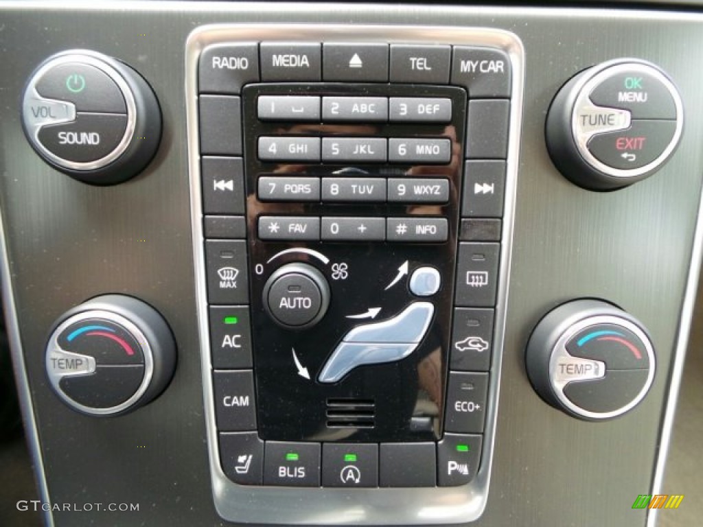 2015 Volvo S60 T5 Drive-E Controls Photo #91762010