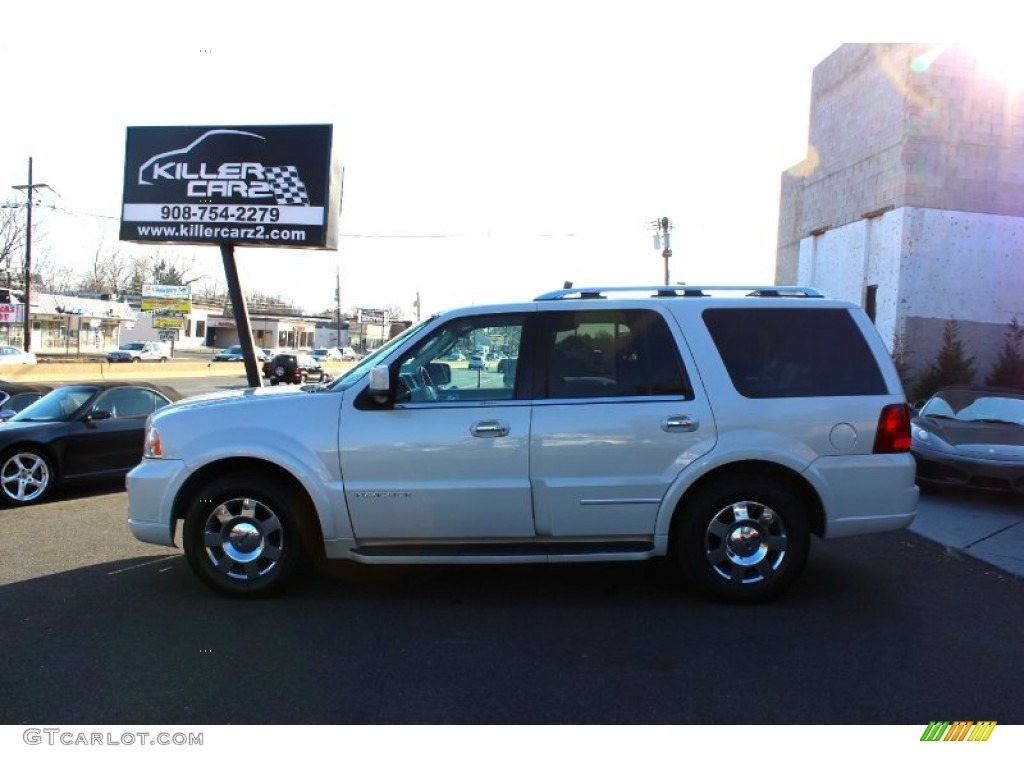 2006 Navigator Luxury 4x4 - Oxford White / Camel photo #4