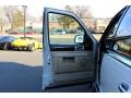 2006 Oxford White Lincoln Navigator Luxury 4x4  photo #9