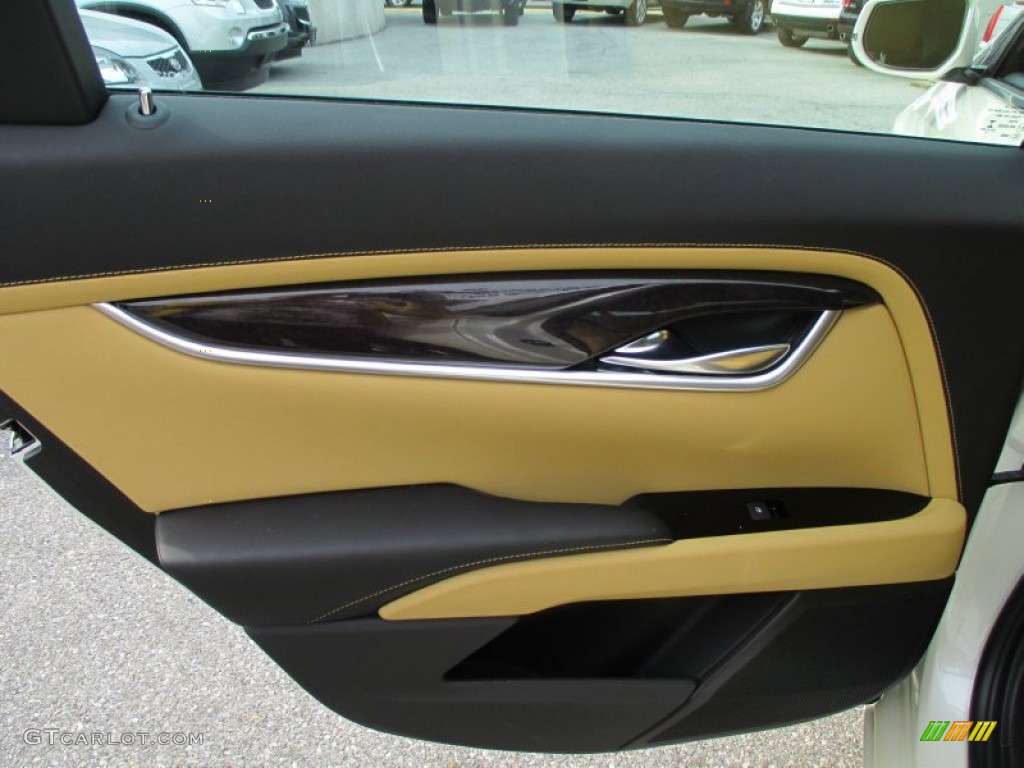 2013 Cadillac XTS Luxury FWD Caramel/Jet Black Door Panel Photo #91771493