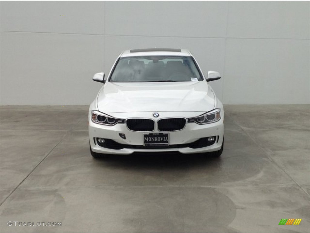 2014 3 Series 335i Sedan - Alpine White / Black photo #3