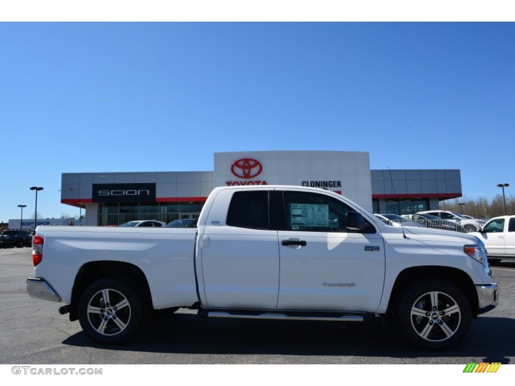 2014 Tundra SR5 Double Cab - Super White / Graphite photo #2