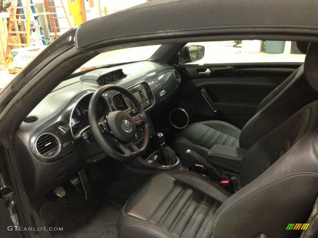 Titan Black Interior 2013 Volkswagen Beetle Turbo Convertible Photo #91777124