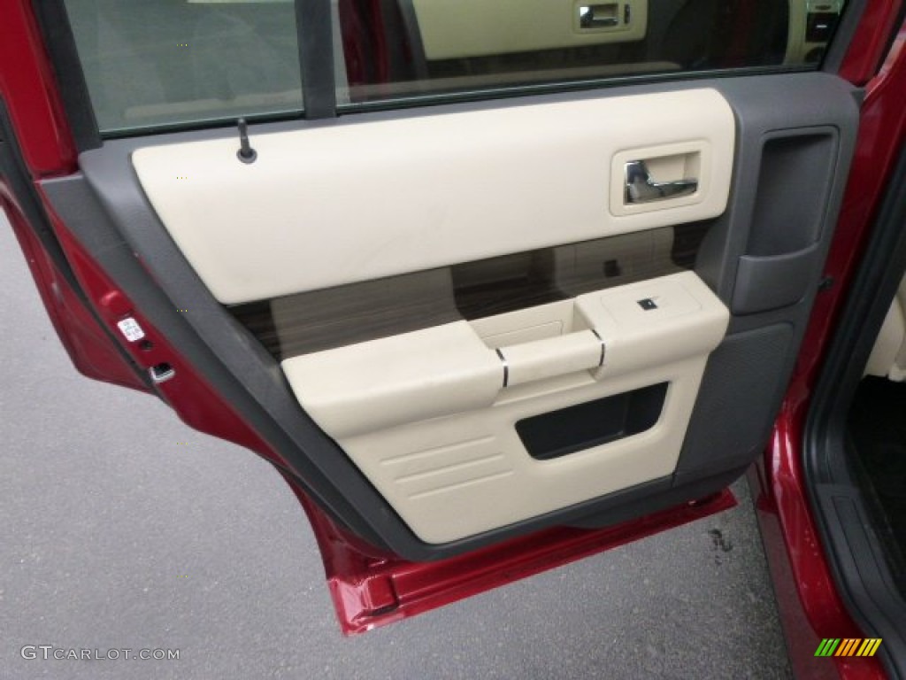 2014 Ford Flex SEL AWD Door Panel Photos
