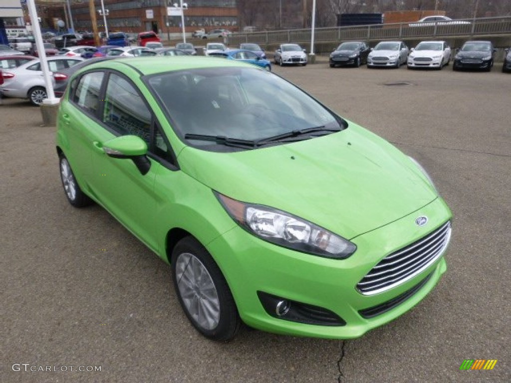 2014 Fiesta SE Hatchback - Green Envy / Charcoal Black photo #2