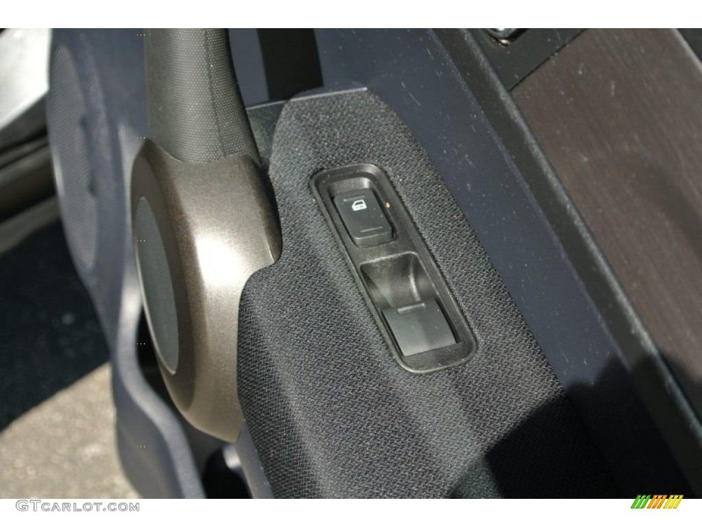 2011 CR-V SE 4WD - Polished Metal Metallic / Black photo #21