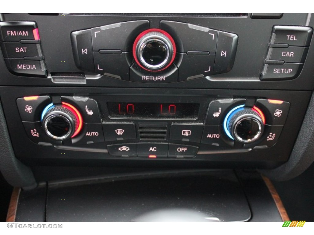 2011 Audi A5 2.0T quattro Coupe Controls Photo #91788749