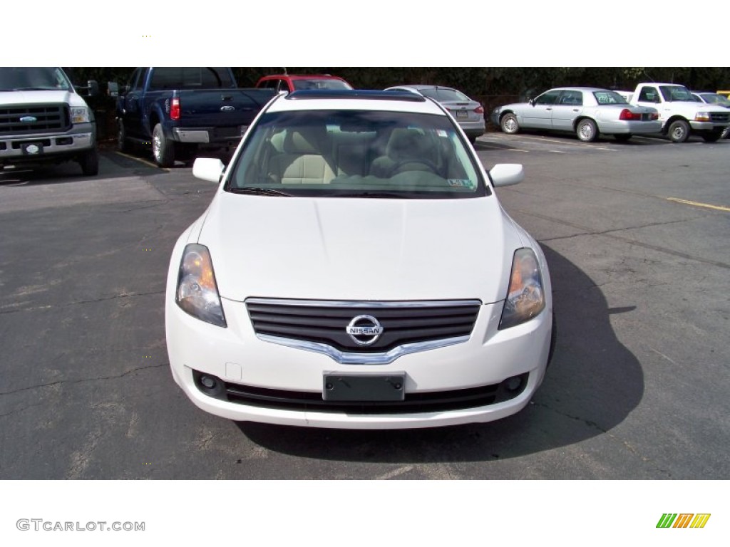 2007 Altima 2.5 S - Winter Frost Pearl / Blond photo #2