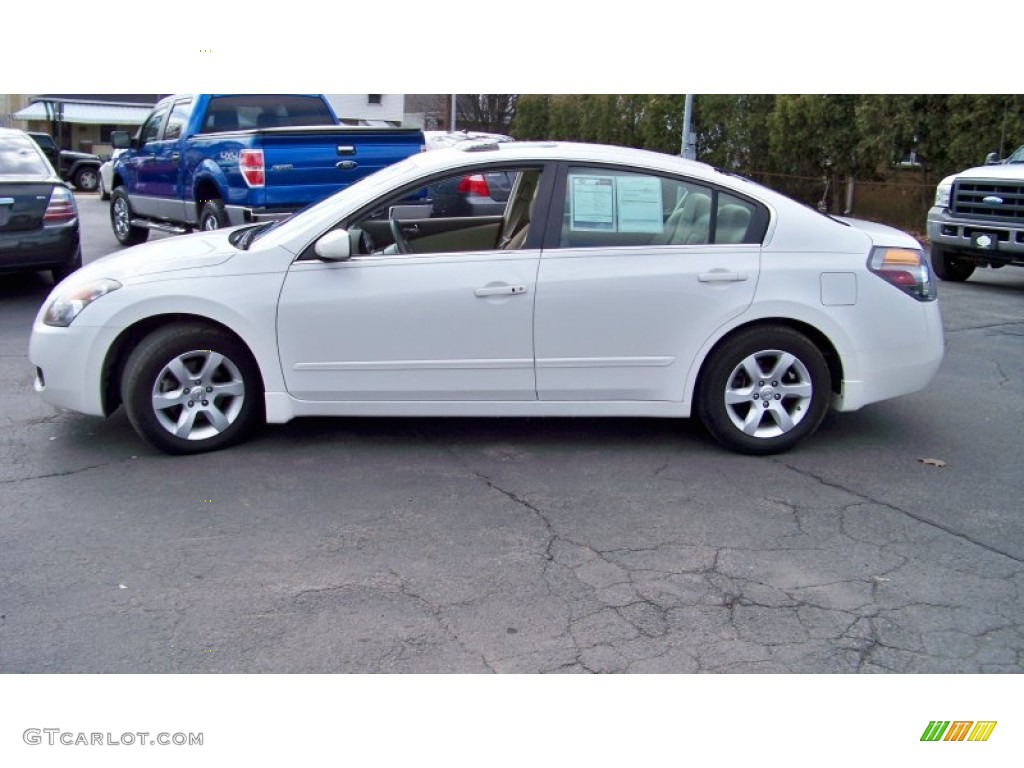 2007 Altima 2.5 S - Winter Frost Pearl / Blond photo #8
