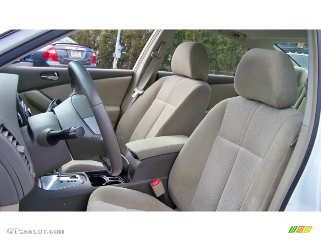 2007 Altima 2.5 S - Winter Frost Pearl / Blond photo #12