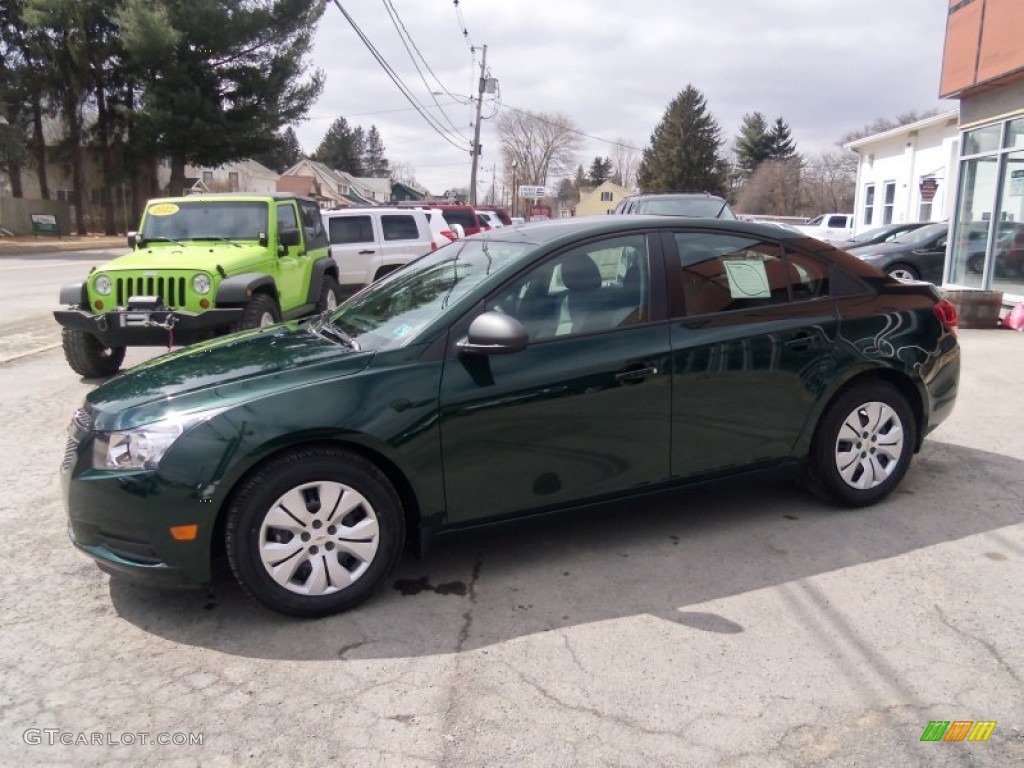 2014 Cruze LS - Rainforest Green Metallic / Jet Black/Medium Titanium photo #5