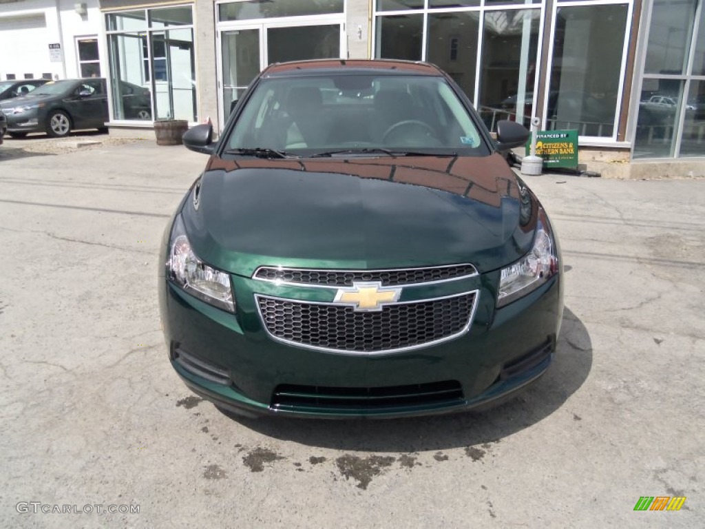 2014 Cruze LS - Rainforest Green Metallic / Jet Black/Medium Titanium photo #6