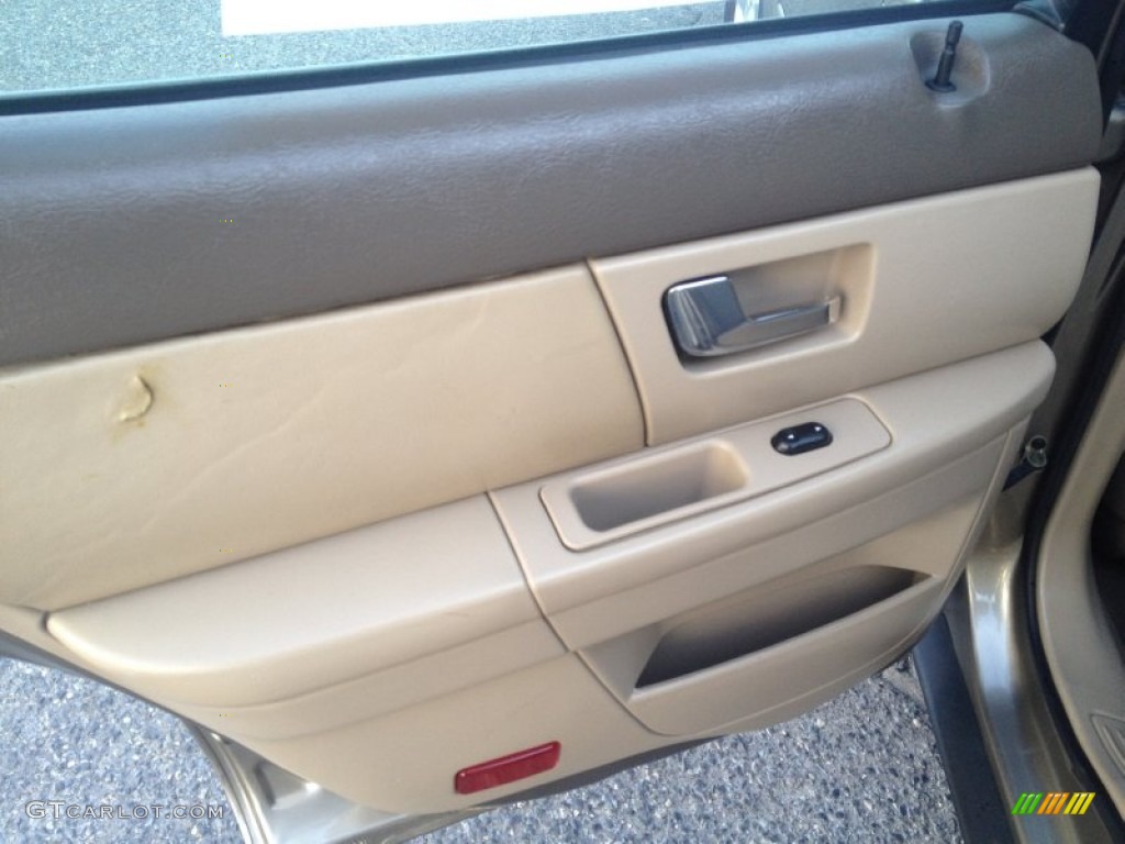 2002 Sable GS Sedan - Arizona Beige Metallic / Medium Parchment photo #19