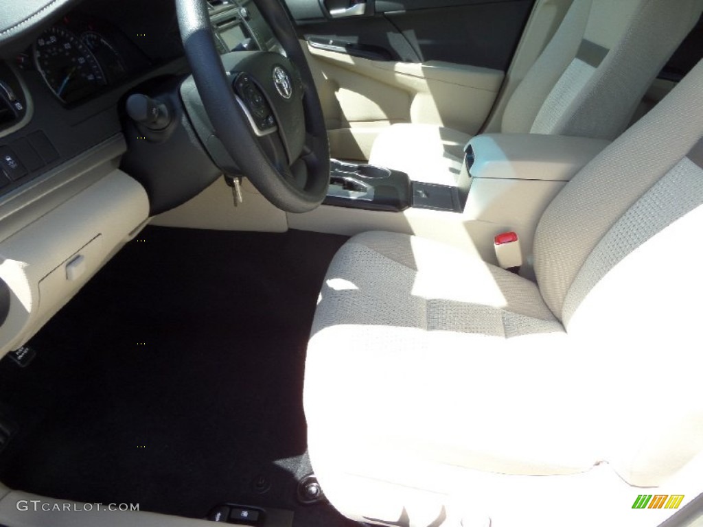 2013 Camry LE - Champagne Mica / Ivory photo #10