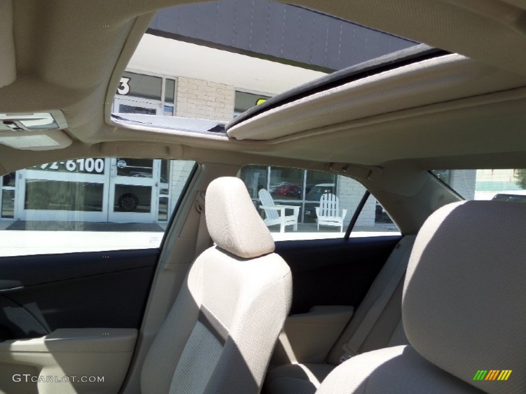 2013 Camry LE - Champagne Mica / Ivory photo #11