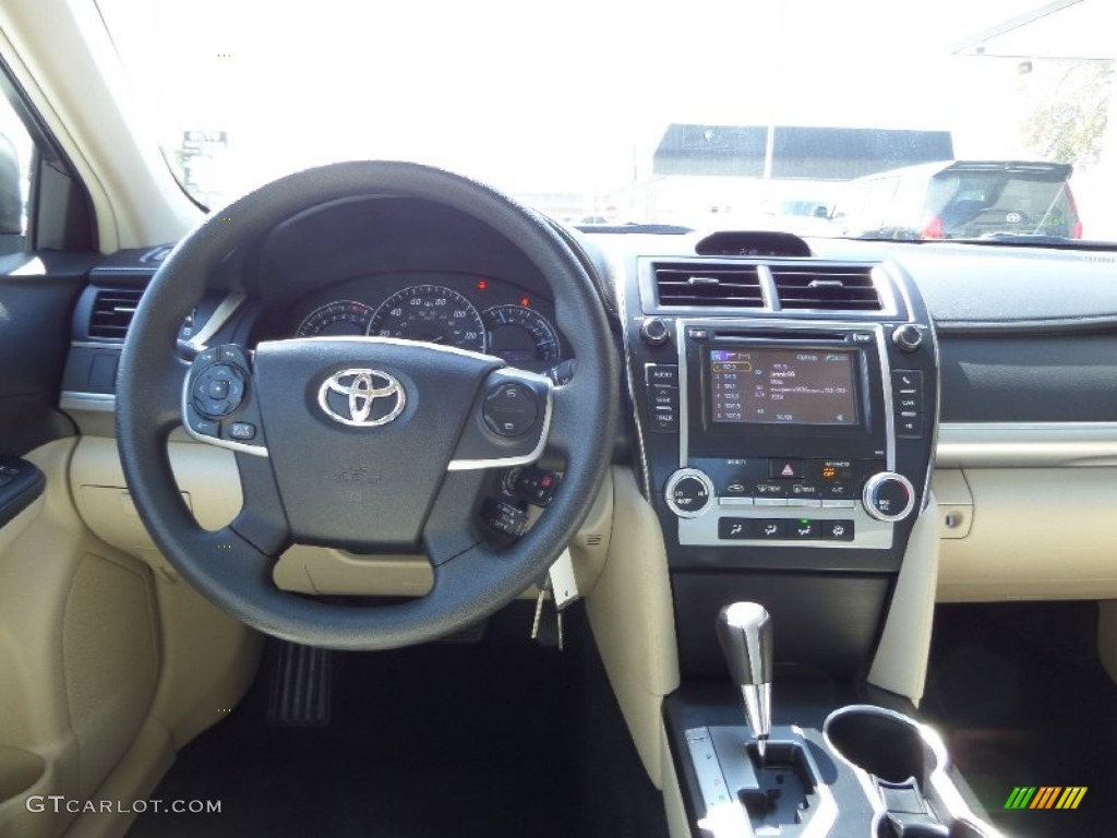 2013 Camry LE - Champagne Mica / Ivory photo #15
