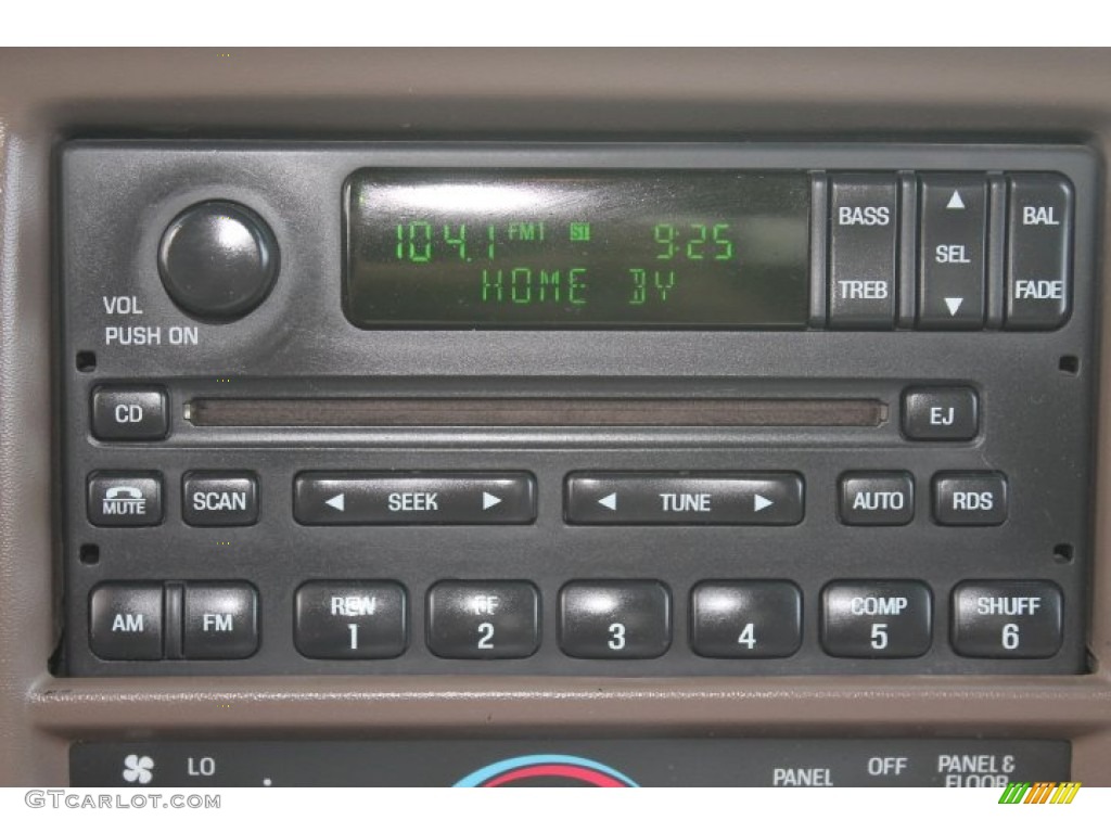 1999 Ford F150 XLT Extended Cab 4x4 Audio System Photos