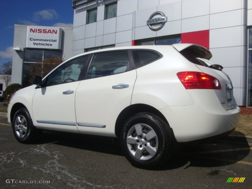 2011 Rogue S AWD - Pearl White / Black photo #7