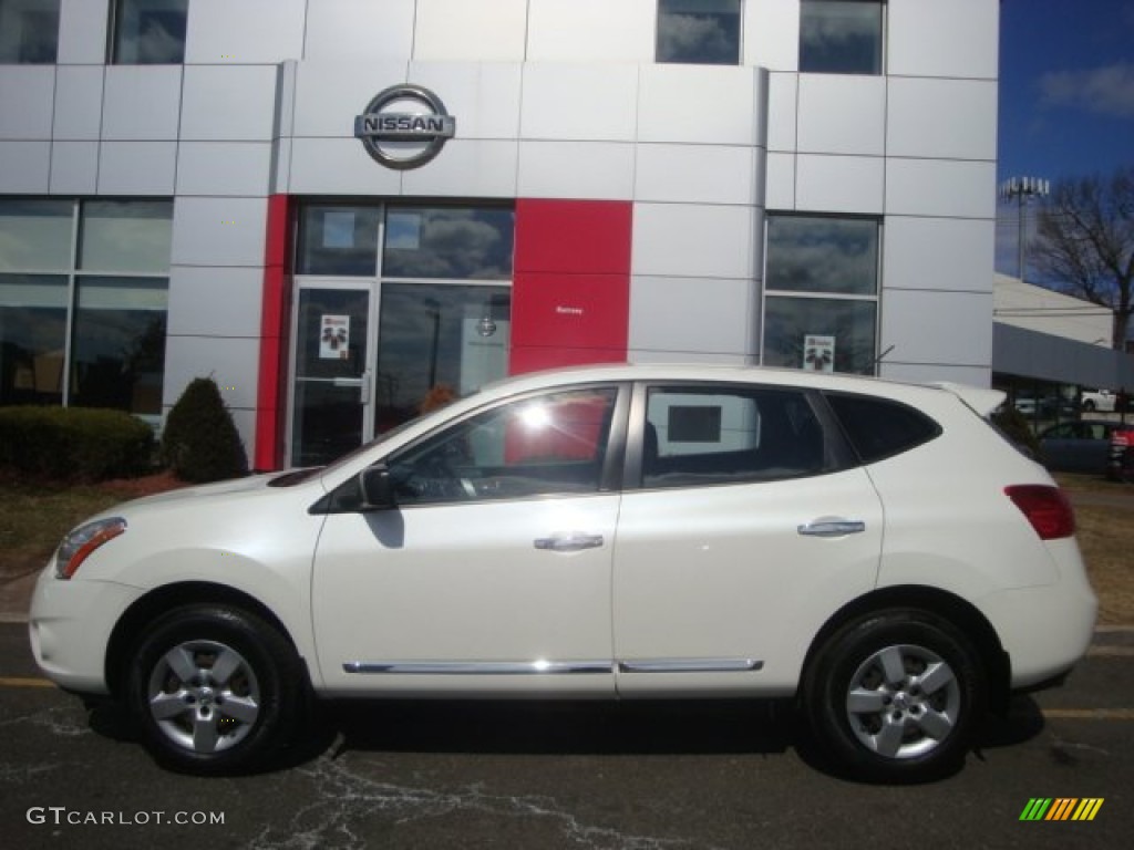 2011 Rogue S AWD - Pearl White / Black photo #8