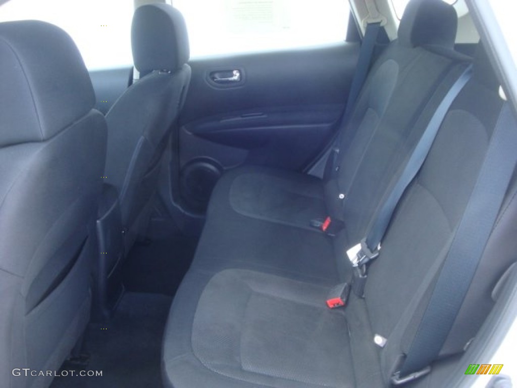2011 Rogue S AWD - Pearl White / Black photo #16