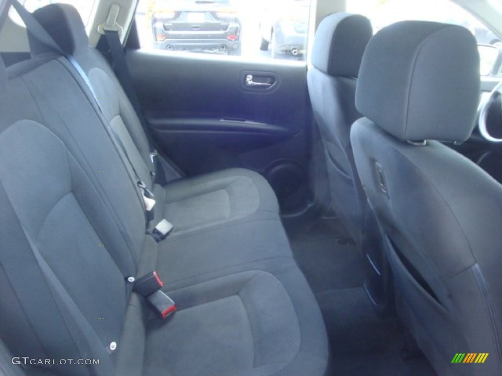 2011 Rogue S AWD - Pearl White / Black photo #17