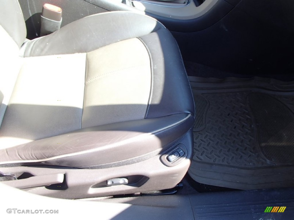 2009 Malibu LTZ Sedan - Summit White / Cocoa/Cashmere photo #11