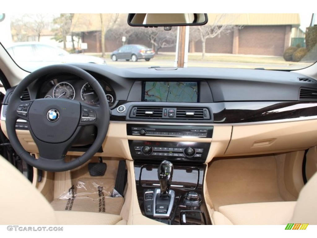 2013 5 Series 550i Sedan - Mojave Metallic / Venetian Beige photo #13