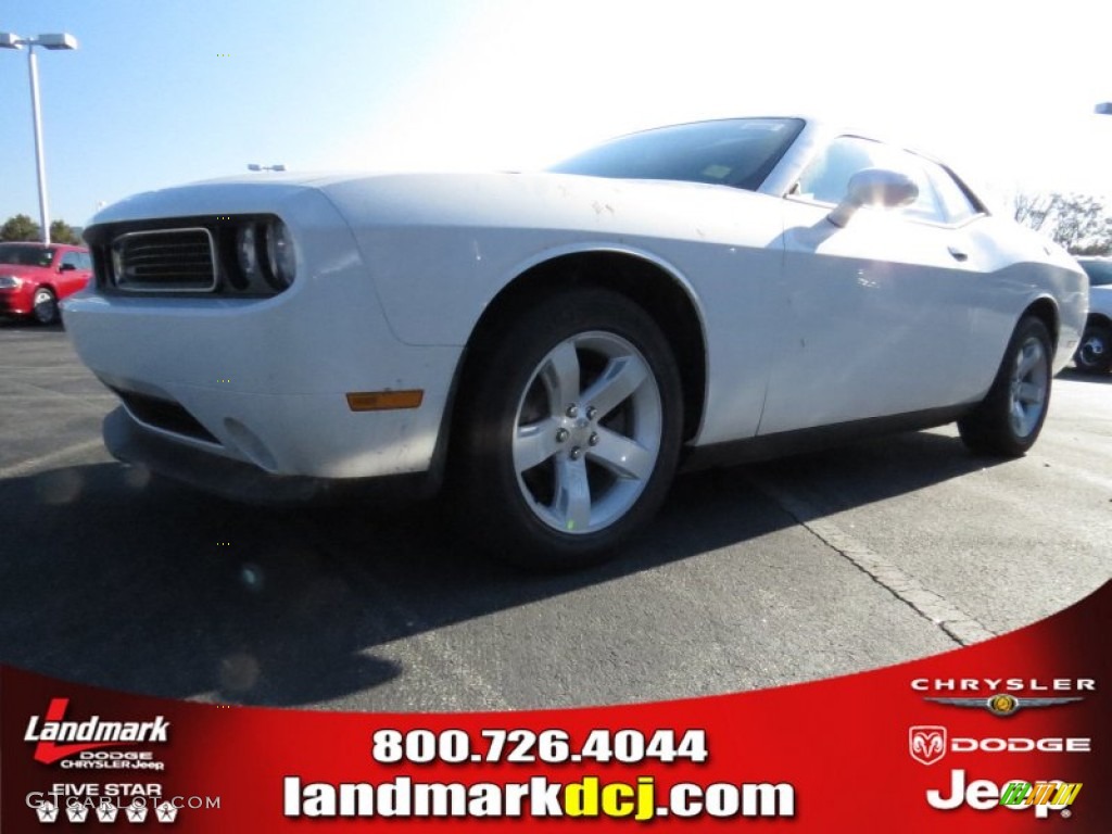 2014 Challenger SXT Plus - Bright White / Dark Slate Gray photo #1