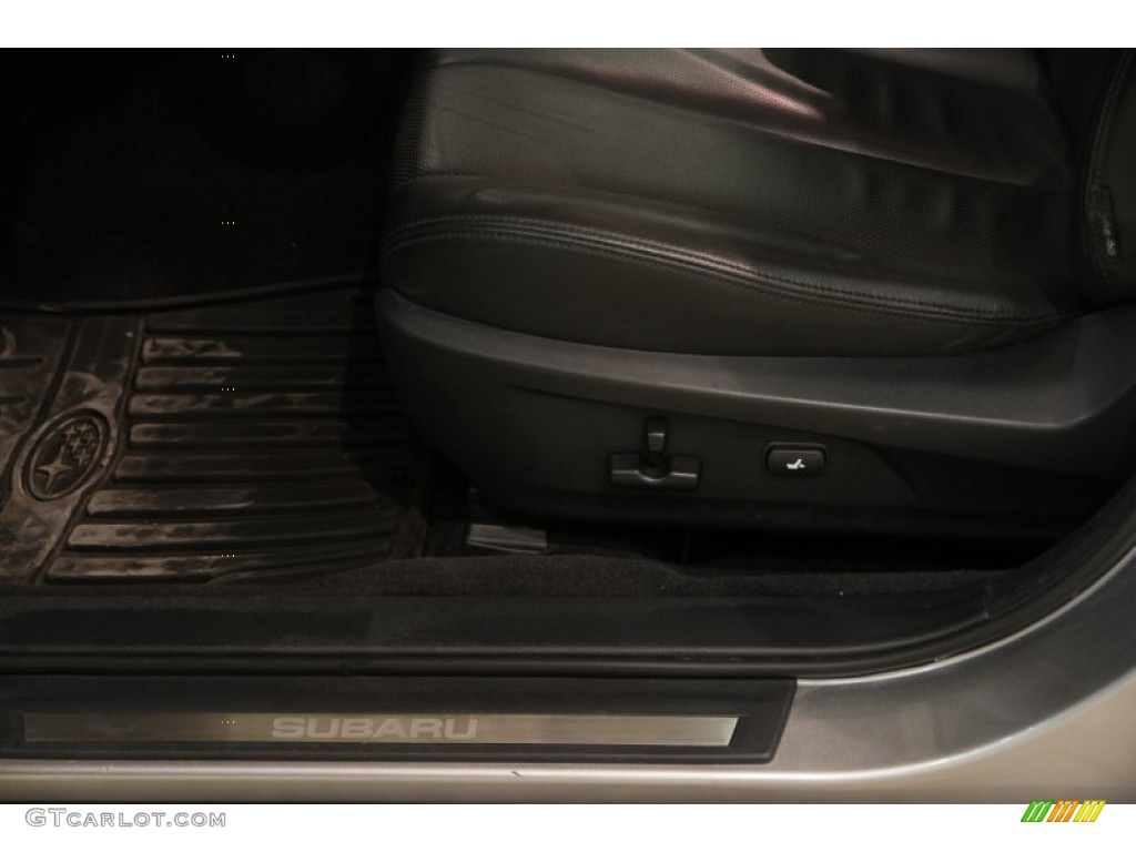 2011 Outback 2.5i Limited Wagon - Steel Silver Metallic / Off Black photo #5