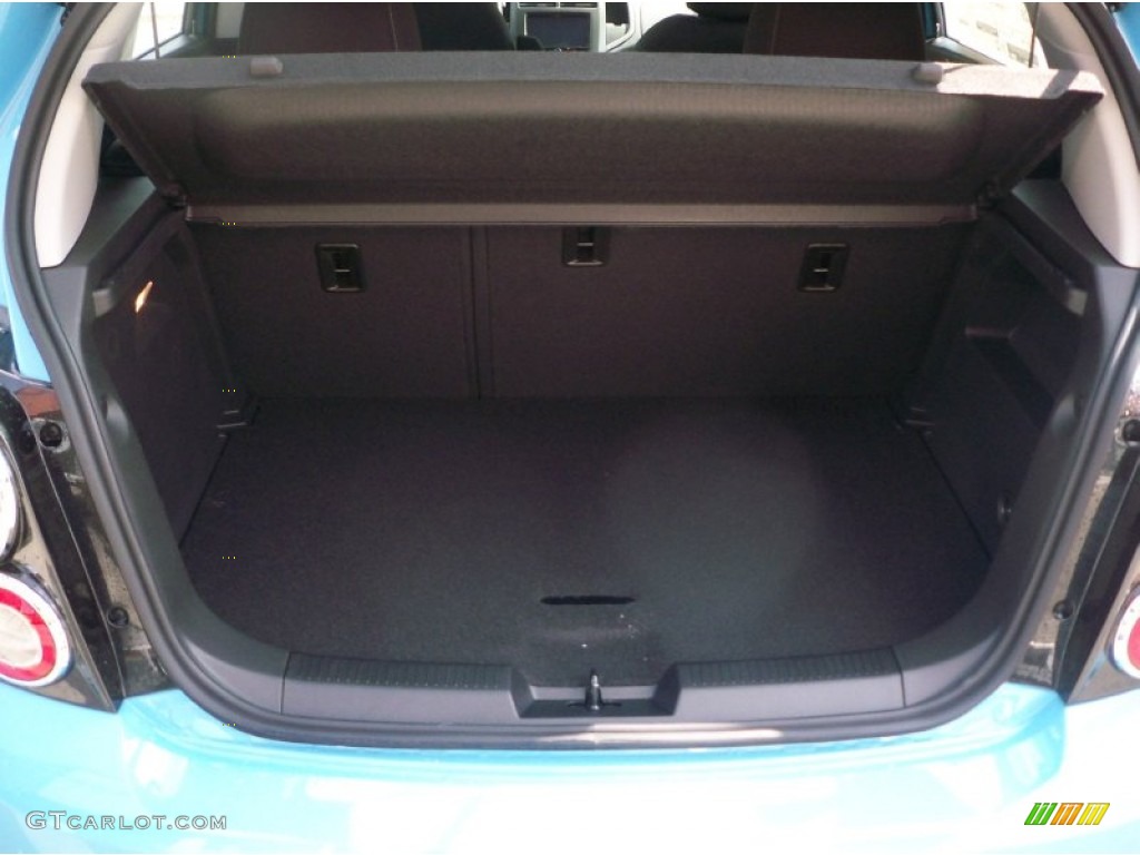 2014 Chevrolet Sonic LT Hatchback Trunk Photo #91820300