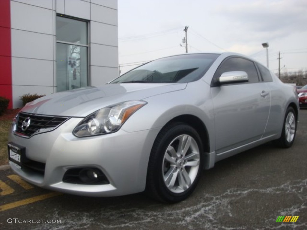 2010 Altima 2.5 S Coupe - Radiant Silver / Charcoal photo #1