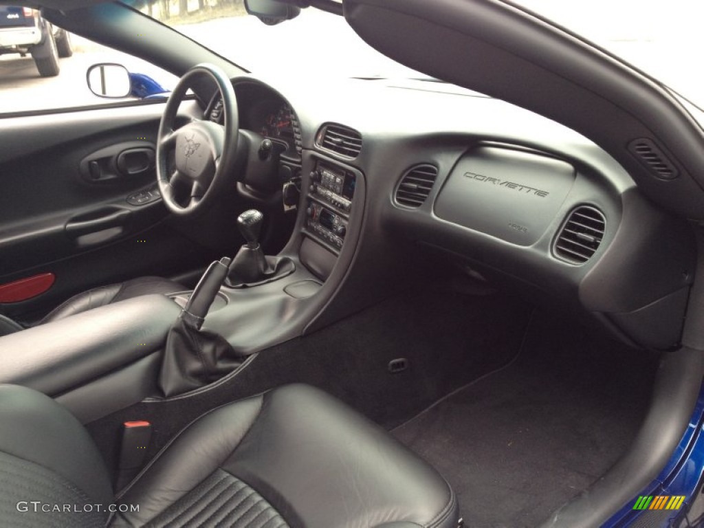 2004 Corvette Z06 - LeMans Blue Metallic / Black photo #11