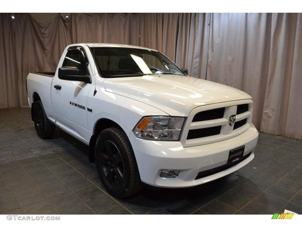 2012 Ram 1500 ST Regular Cab 4x4 - Bright White / Dark Slate Gray/Medium Graystone photo #4