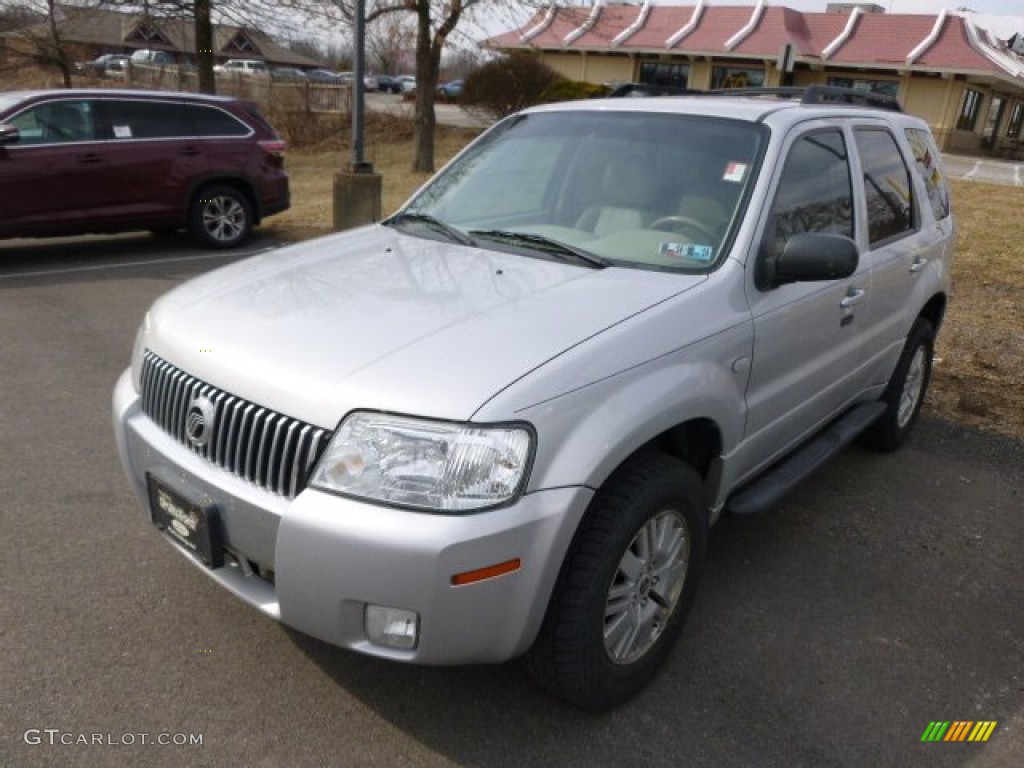 2007 Mariner Luxury 4WD - Oxford White / Pebble photo #3