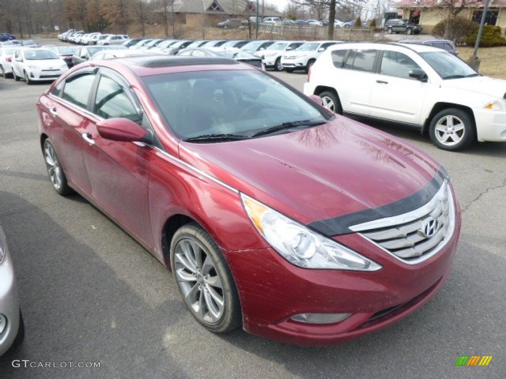 2011 Sonata SE - Venetian Red / Black photo #1