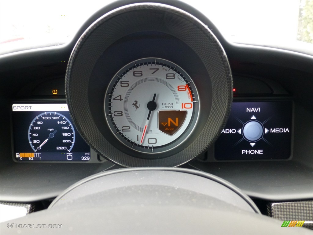 2013 Ferrari 458 Spider Gauges Photo #91832039